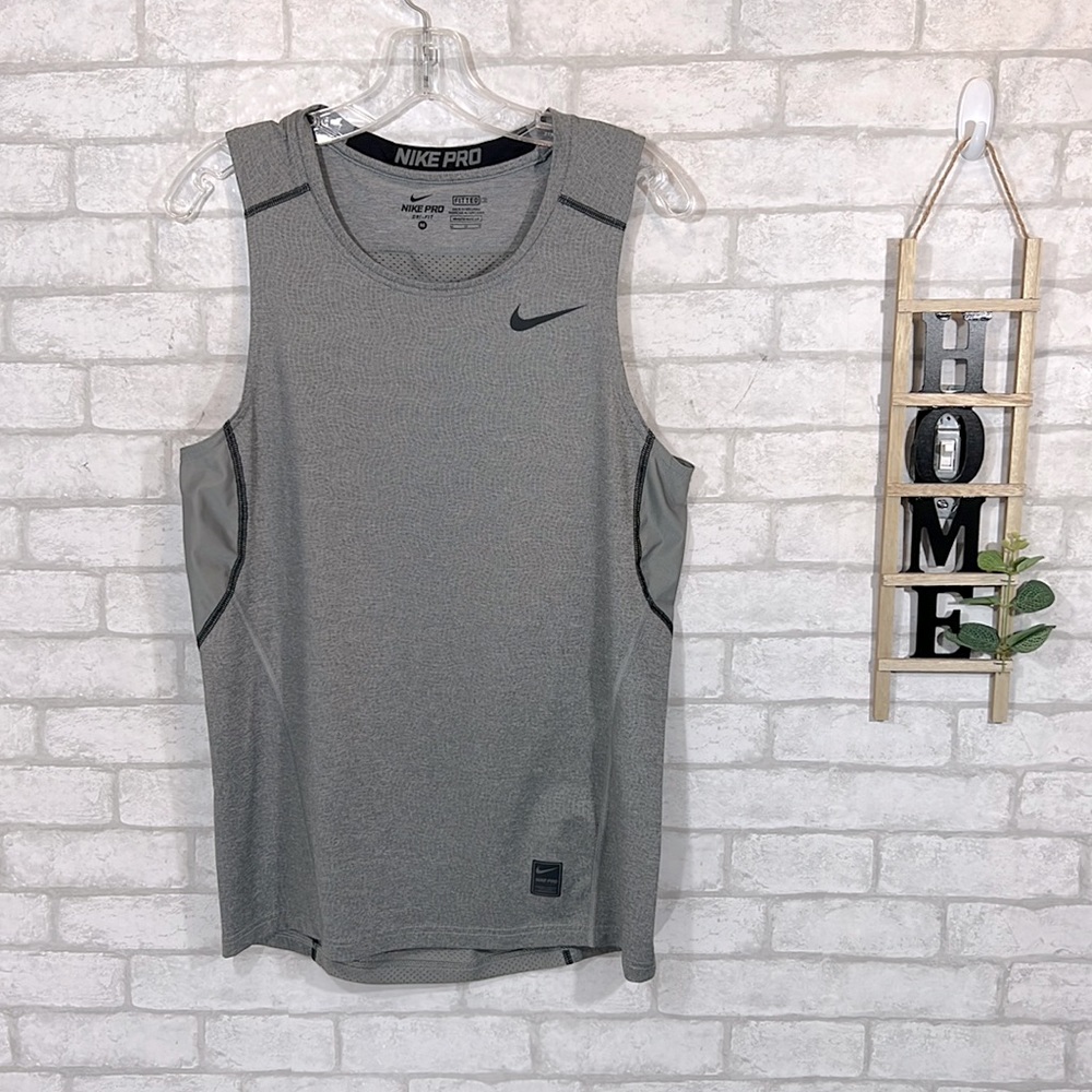 Nike pro dri fit fitted tank size medium